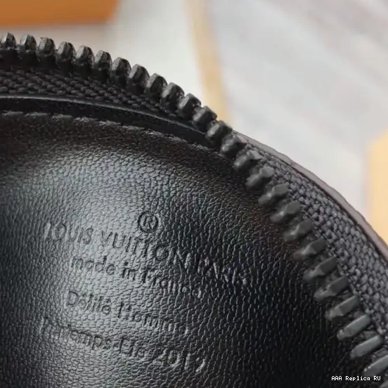 Aaa replica bags VUITTON POUCH LOUIS KEY 0526